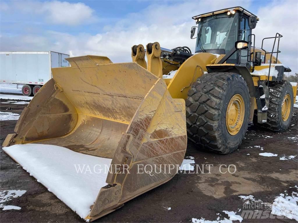 CAT 982 輪胎式裝載機