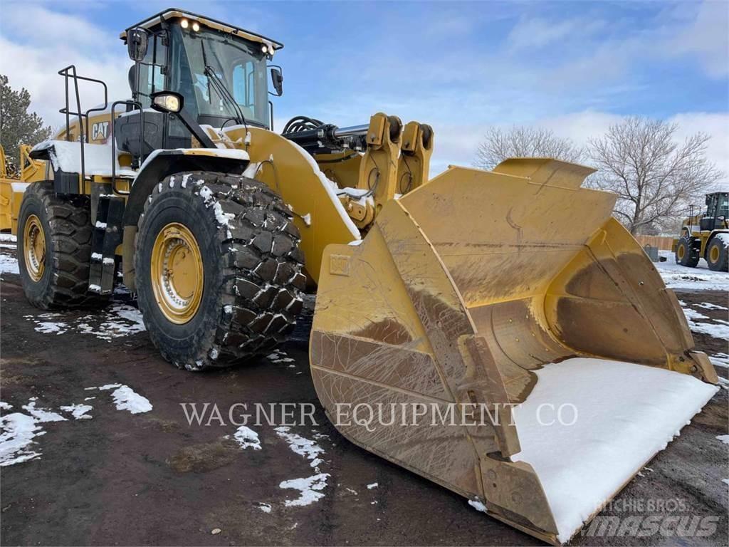 CAT 982 輪胎式裝載機