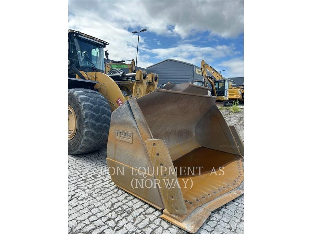 CAT 982-14 輪胎式裝載機