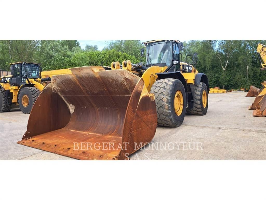 CAT 982M 輪胎式裝載機