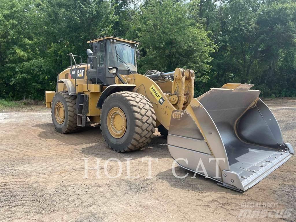 CAT 982M 輪胎式裝載機