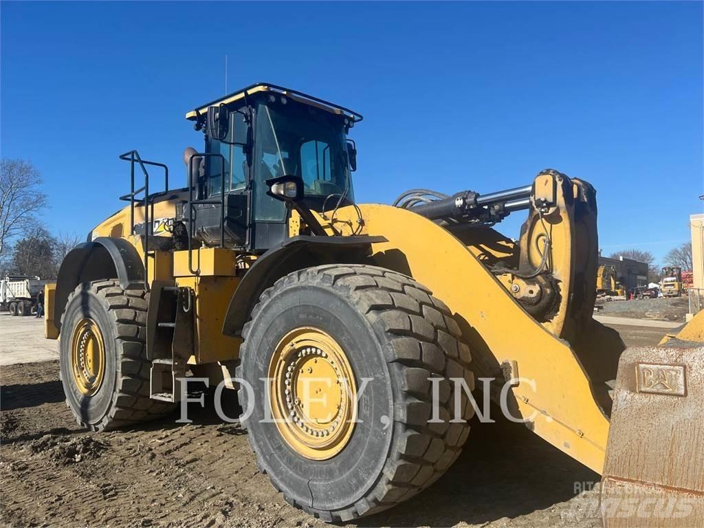 CAT 982M 輪胎式裝載機