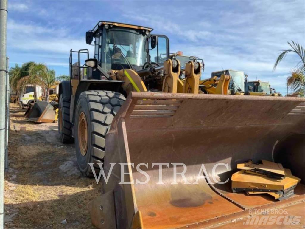 CAT 982M 輪胎式裝載機