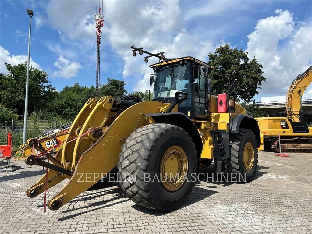 CAT 982M 輪胎式裝載機