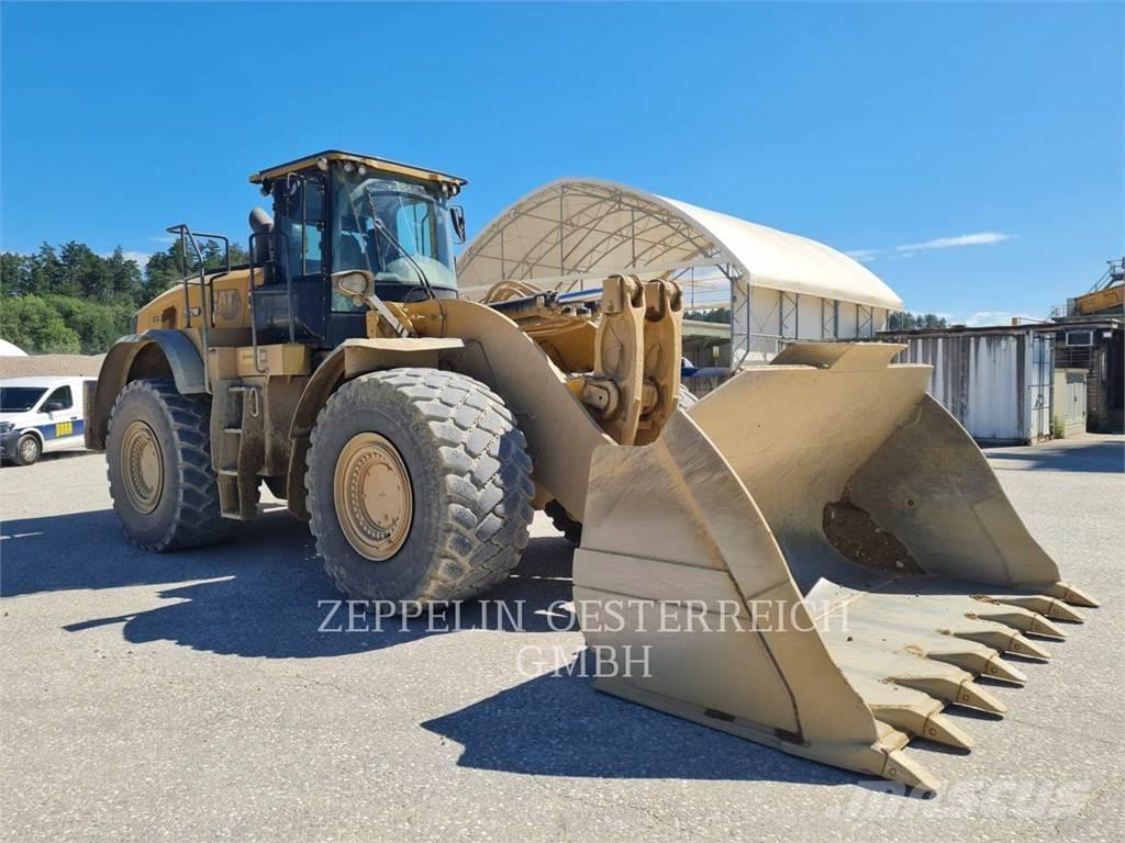 CAT 982M 輪胎式裝載機