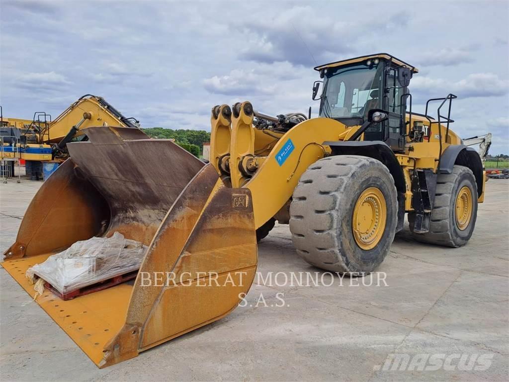 CAT 982M 輪胎式裝載機
