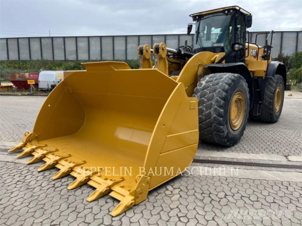 CAT 982M 輪胎式裝載機