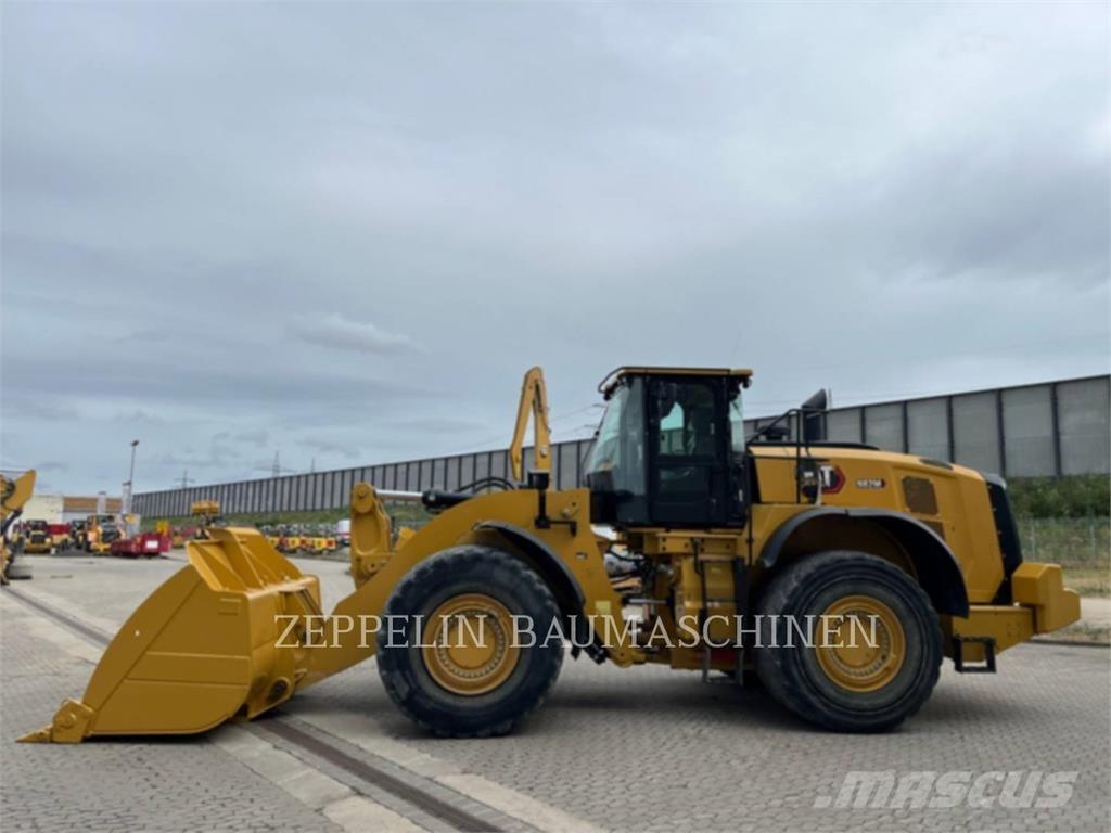CAT 982M 輪胎式裝載機