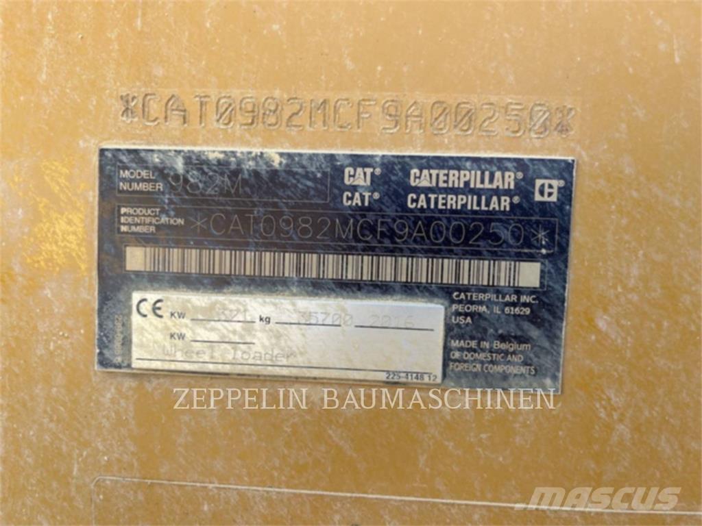 CAT 982M 輪胎式裝載機