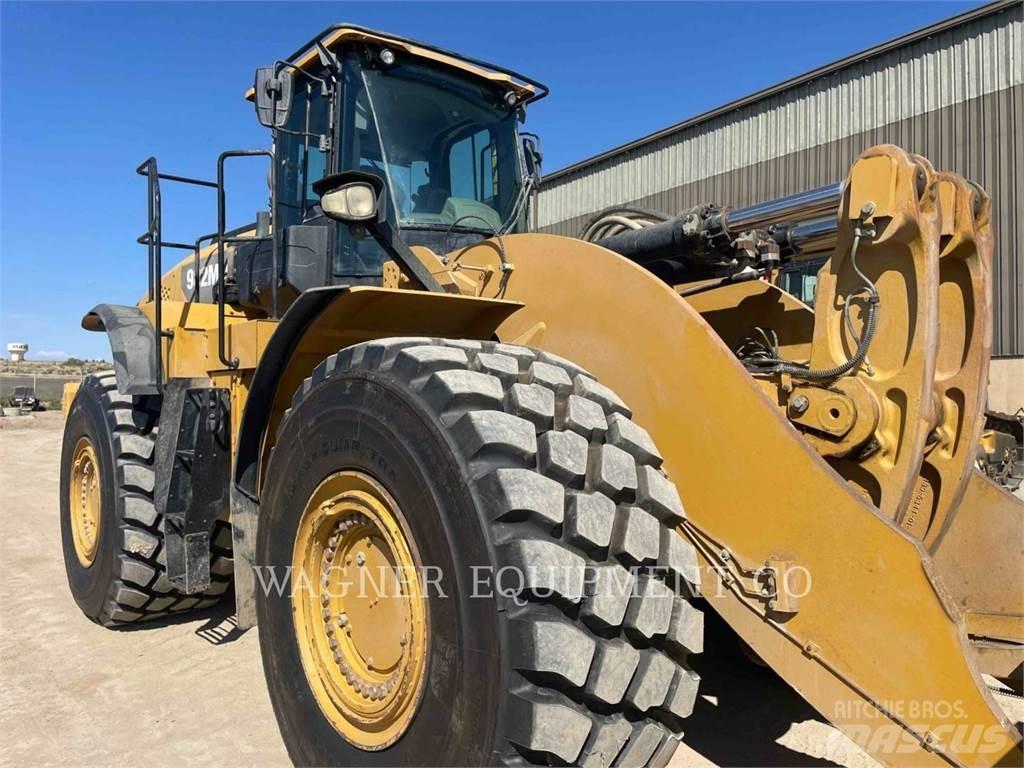 CAT 982M 輪胎式裝載機