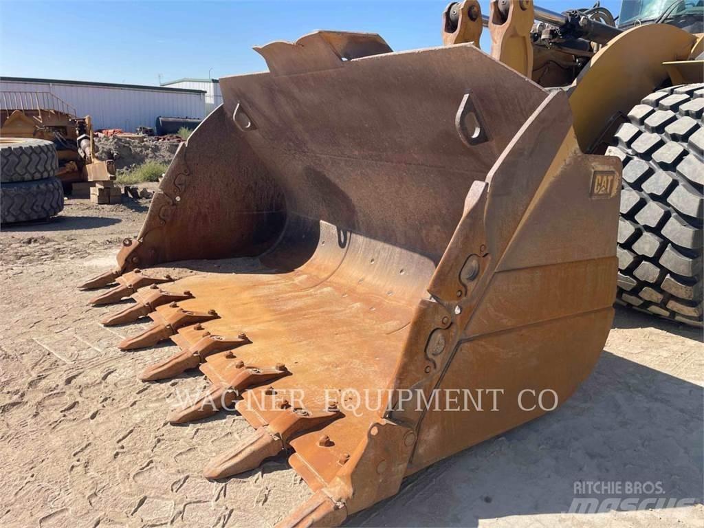 CAT 982M 輪胎式裝載機