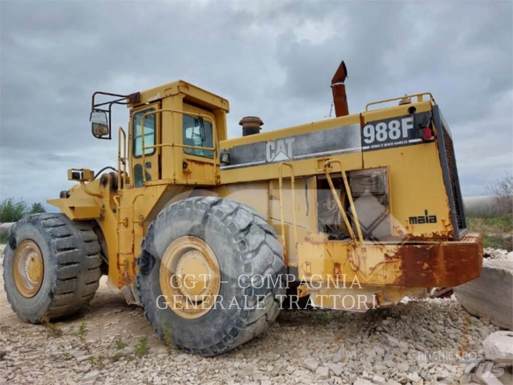 CAT 988 輪胎式裝載機