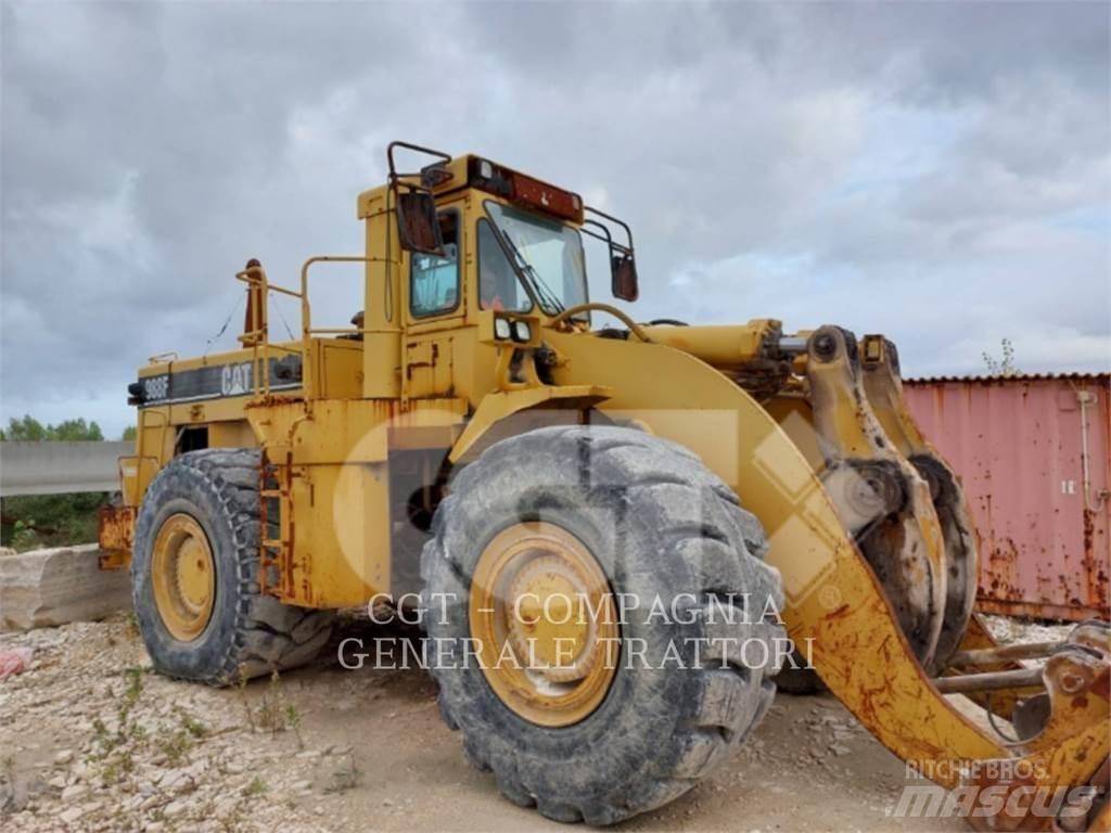 CAT 988 輪胎式裝載機