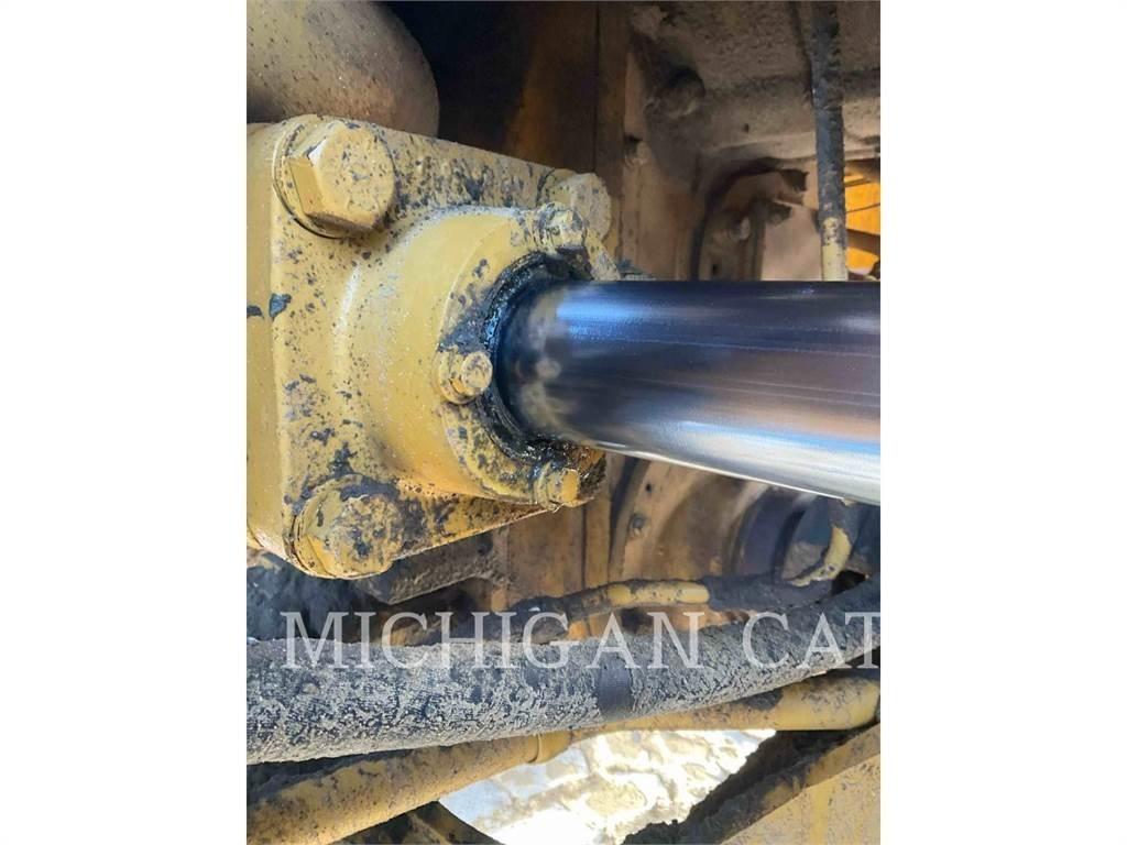 CAT 988F 輪胎式裝載機