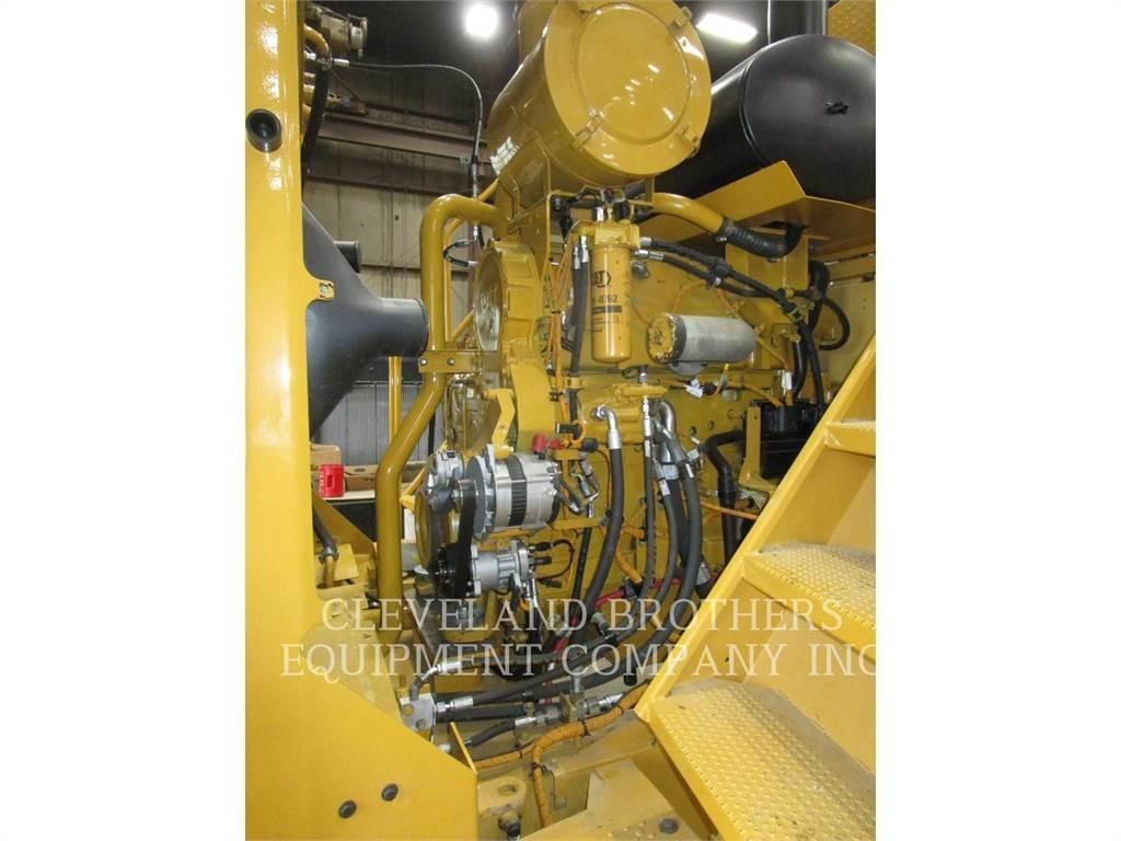 CAT 988H 輪胎式裝載機