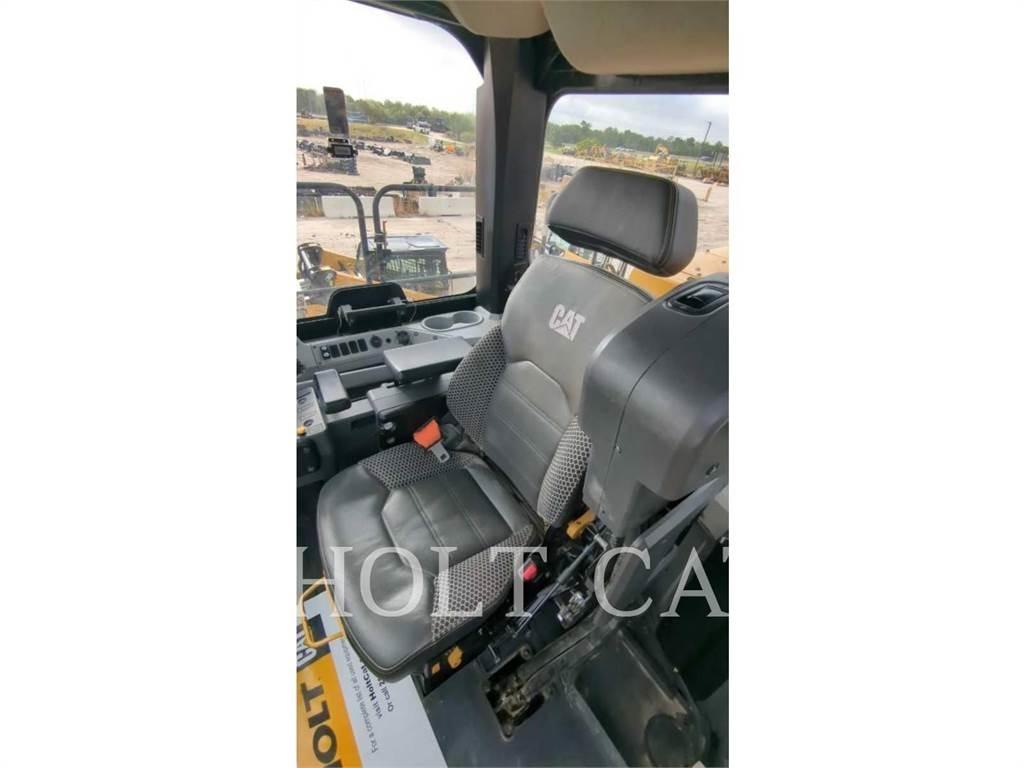 CAT 988K 輪胎式裝載機