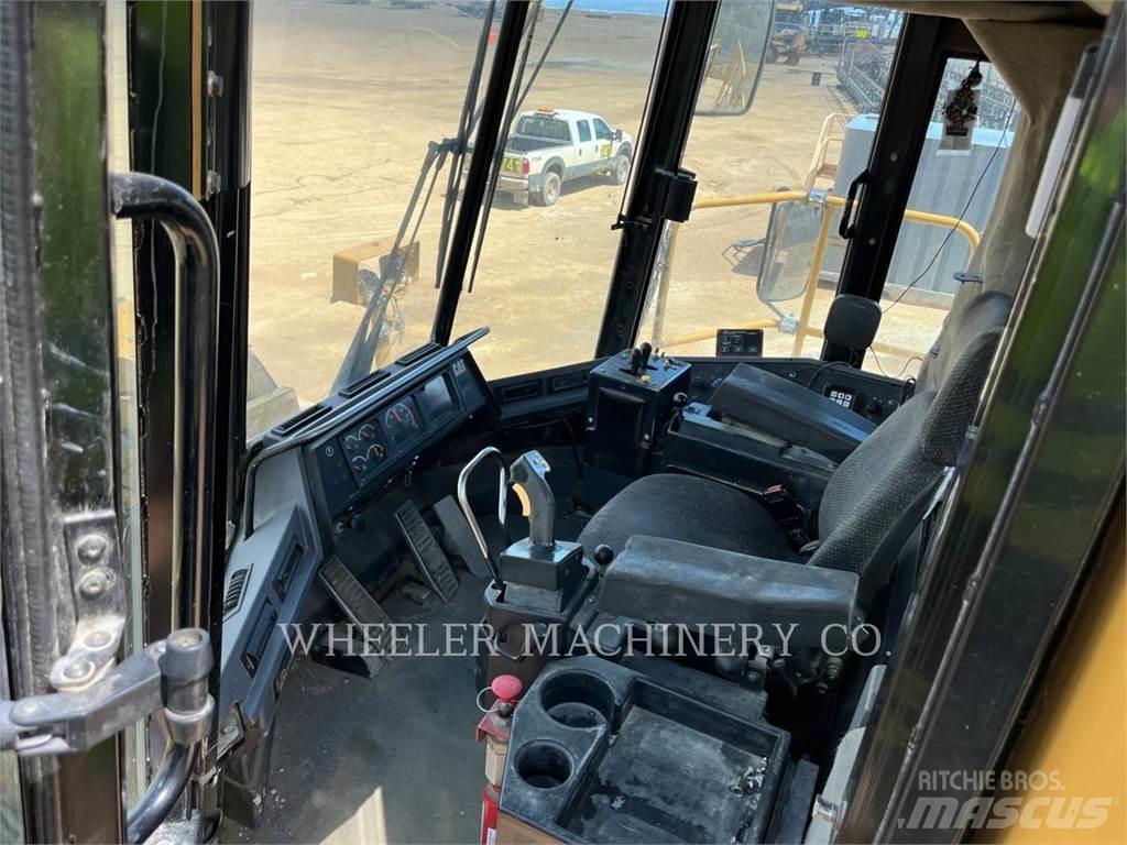 CAT 992 G 輪胎式裝載機