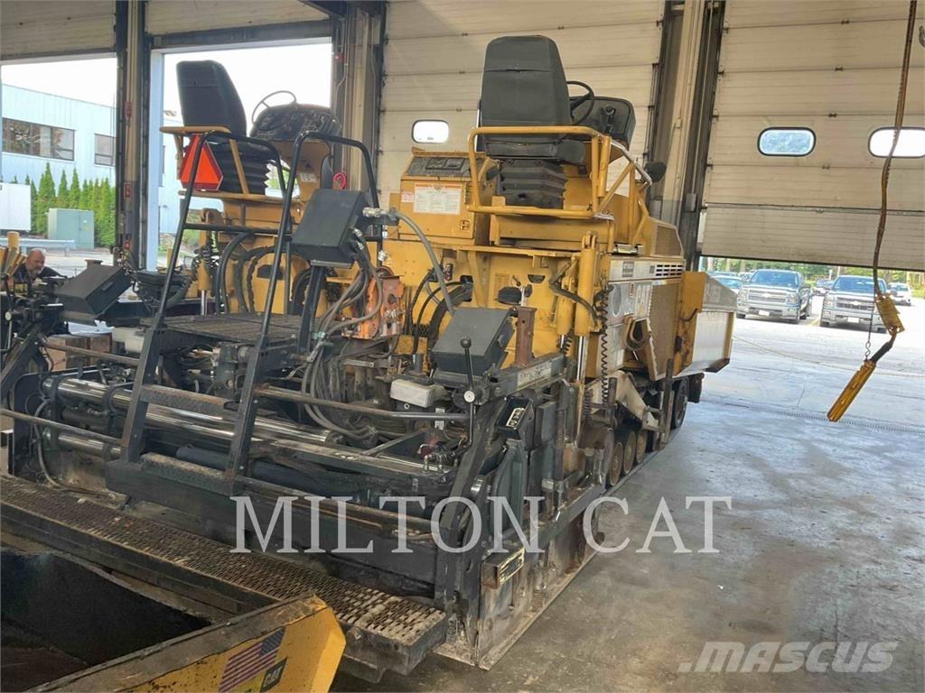 CAT AP-1055D 瀝青攤舖機/鋪路機