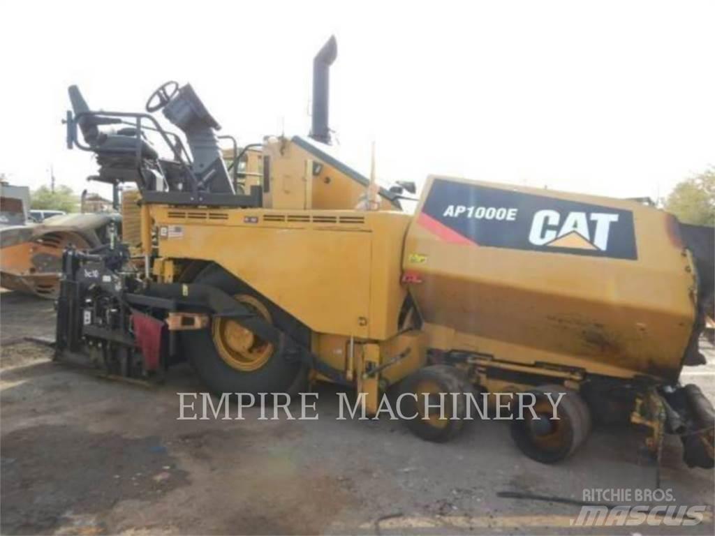 CAT AP1000E 瀝青攤舖機/鋪路機