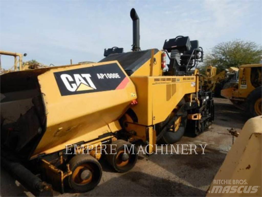CAT AP1000E 瀝青攤舖機/鋪路機