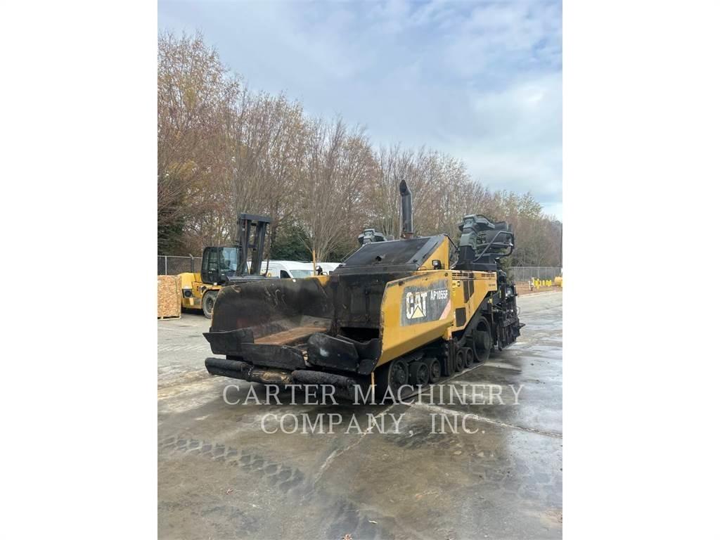 CAT AP1055F 瀝青攤舖機/鋪路機