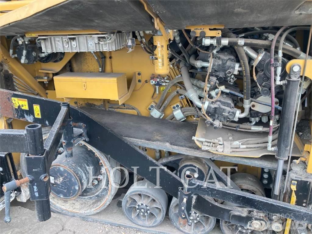 CAT AP1055F 瀝青攤舖機/鋪路機