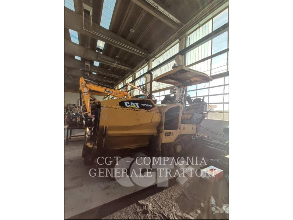 CAT AP300F 瀝青攤舖機/鋪路機