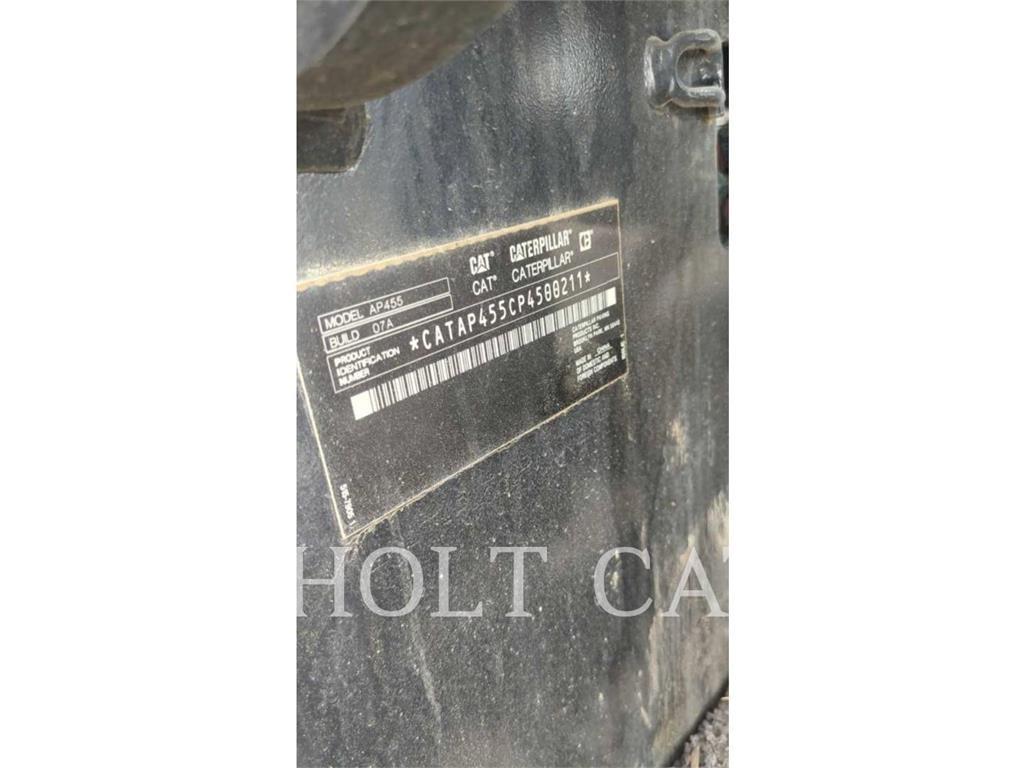 CAT AP455 單輪滾壓機