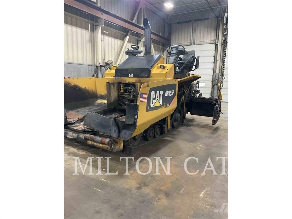 CAT AP555F 瀝青攤舖機/鋪路機