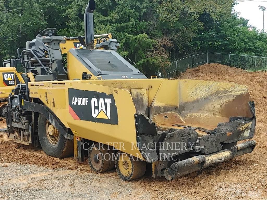 CAT AP600F 瀝青攤舖機/鋪路機