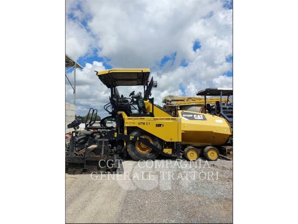 CAT AP600F 瀝青攤舖機/鋪路機