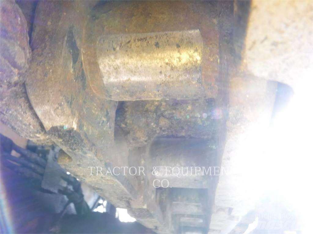 CAT AP650B 瀝青攤舖機/鋪路機