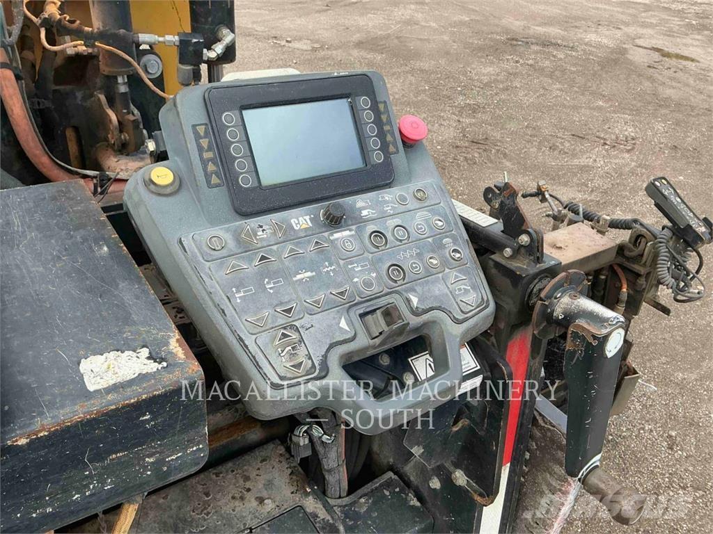CAT AP655F 瀝青攤舖機/鋪路機