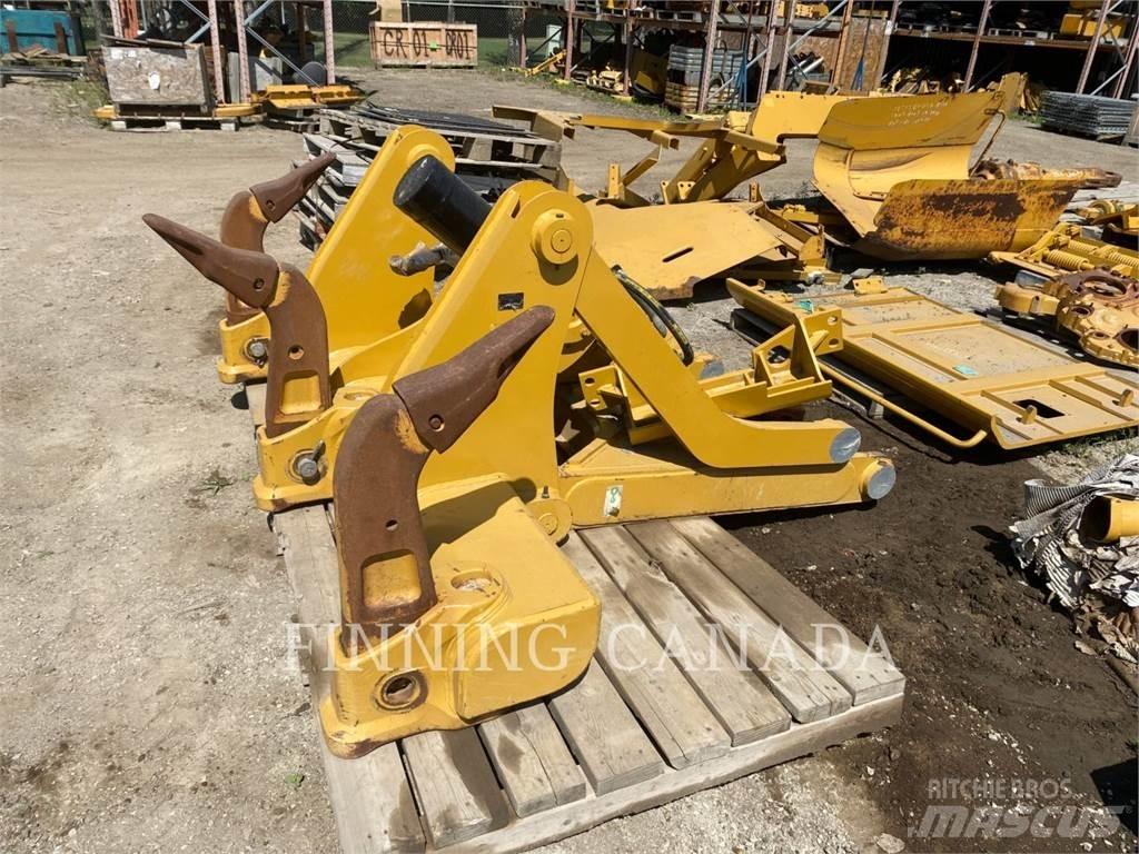 CAT ATTACHMENTS D6T 鬆土機