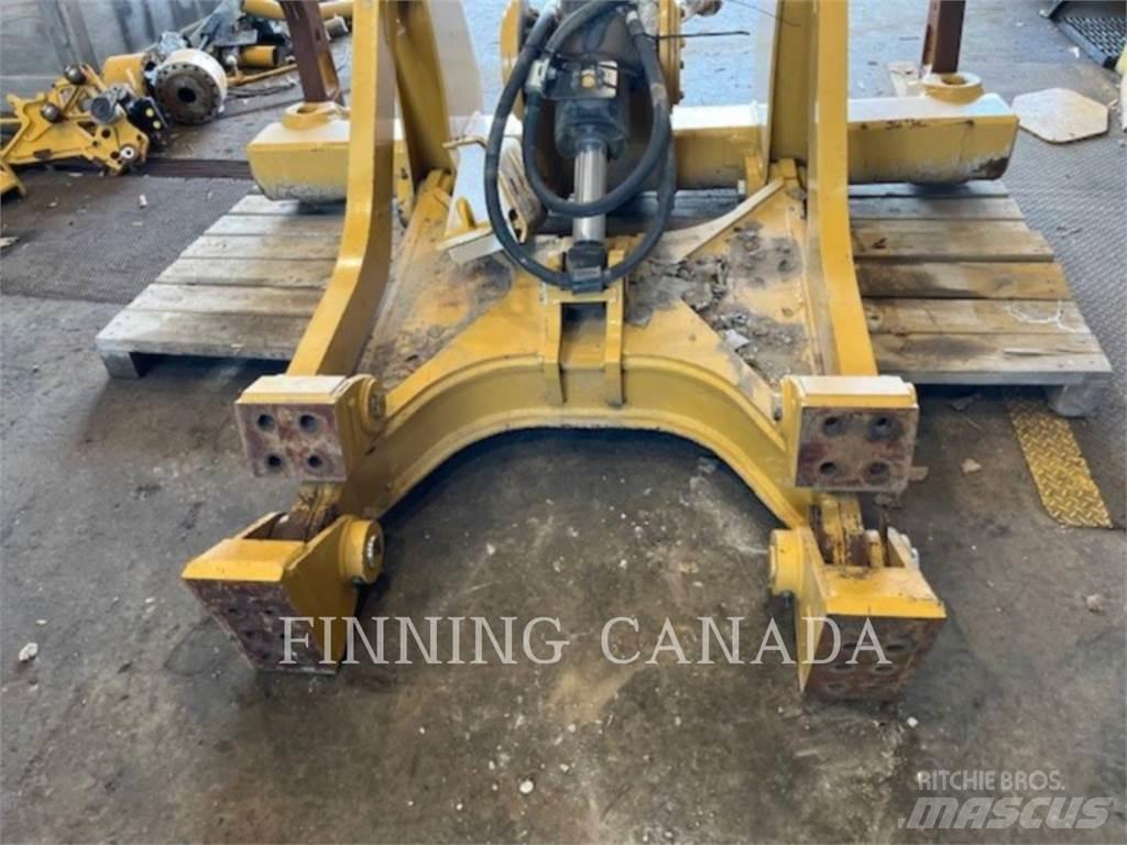CAT ATTACHMENTS D6T 鬆土機