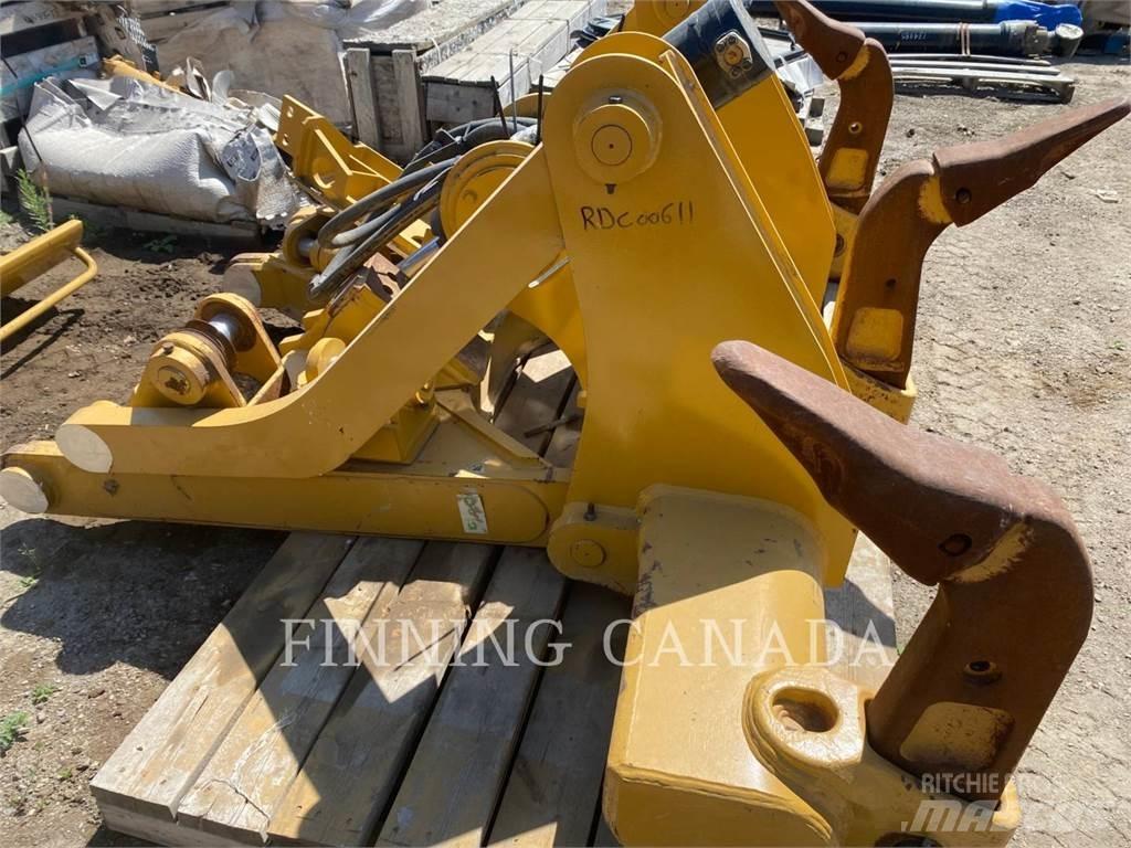 CAT ATTACHMENTS D6T 鬆土機