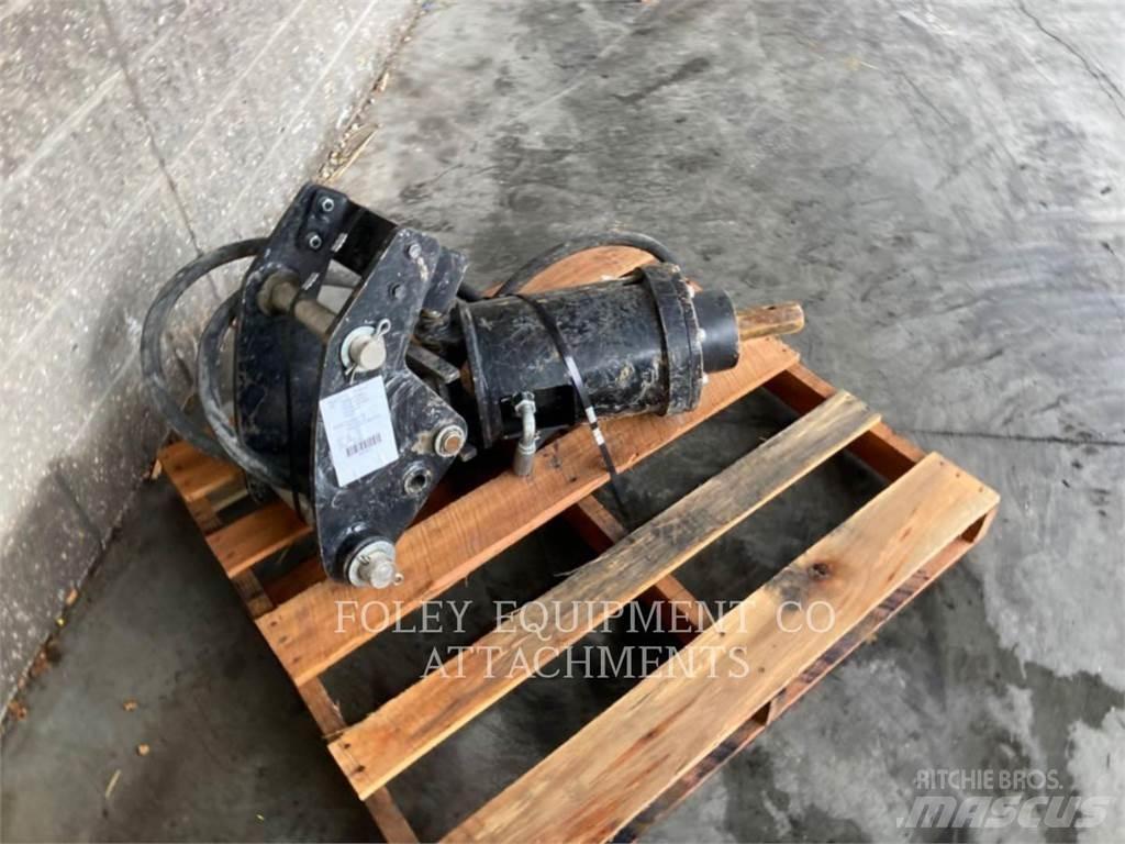 CAT AUBHLA68 反鏟裝載機