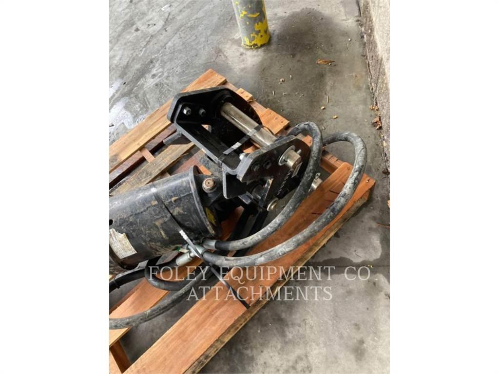 CAT AUBHLA68 反鏟裝載機