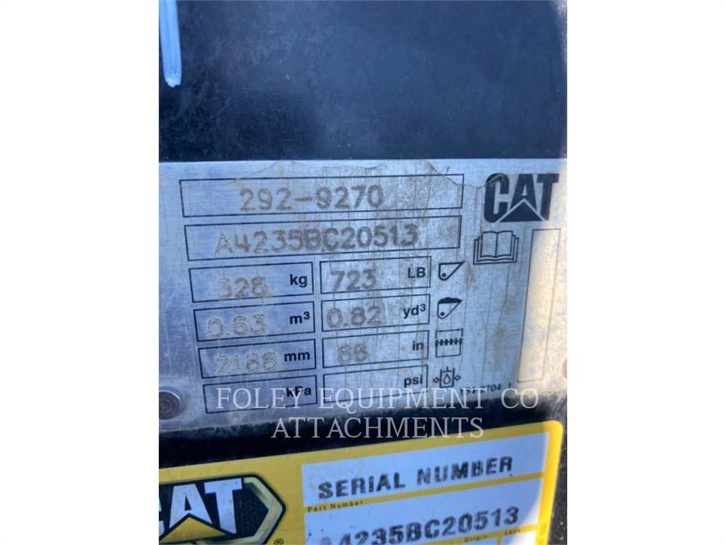 CAT BKSSLGP86S 滑移轉向裝載機