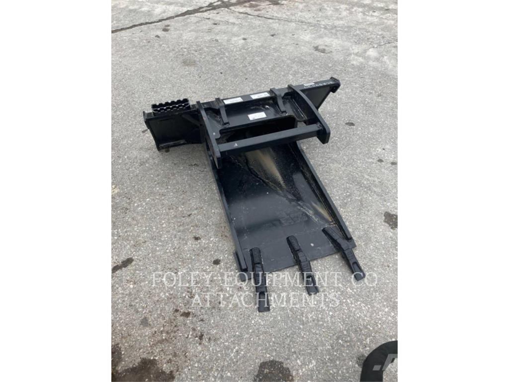 CAT BKSSLSLAB 滑移轉向裝載機