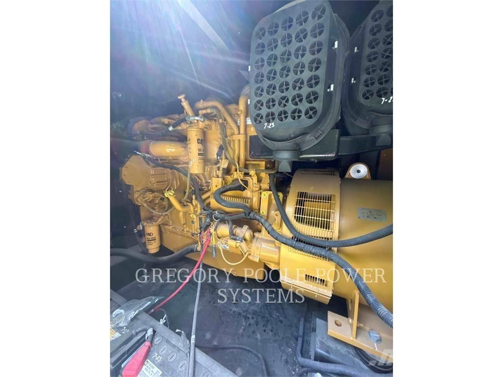 CAT C18 - 750 KW 柴油發電機