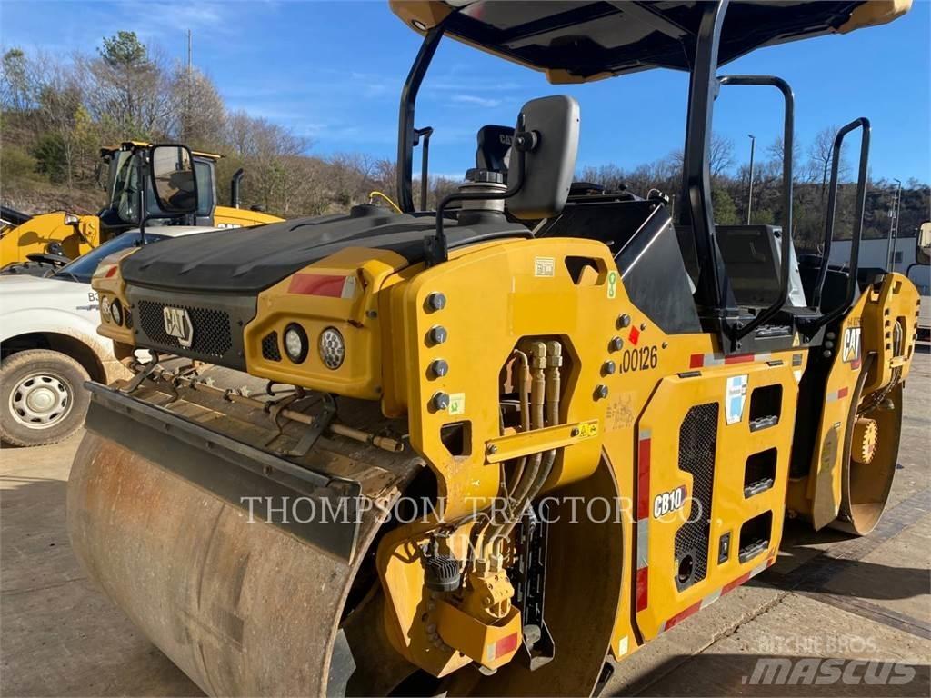 CAT CB 10 雙輪滾壓機