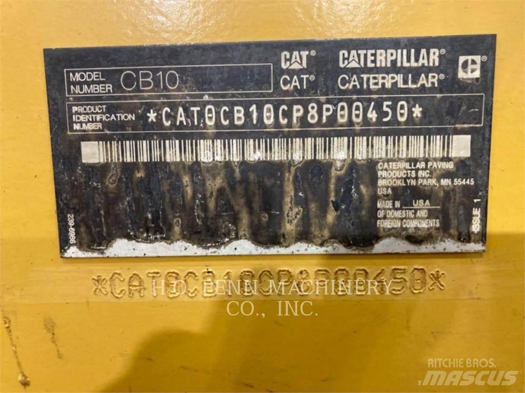CAT CB 10 雙輪滾壓機