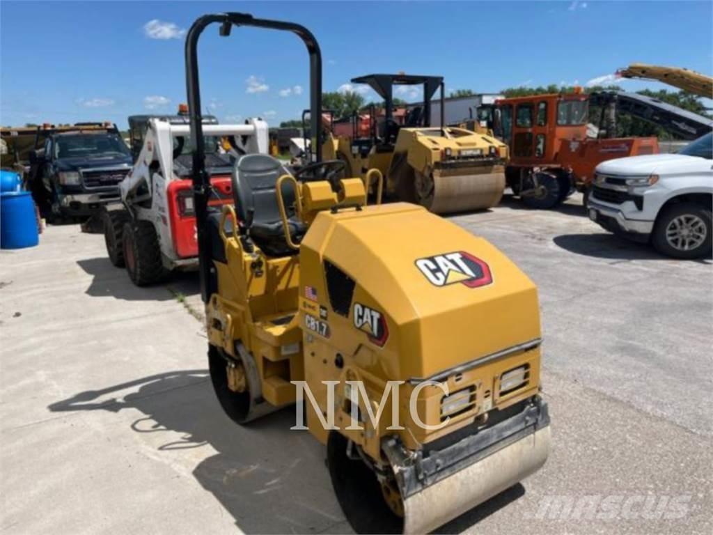 CAT CB1.7 土壤壓實機