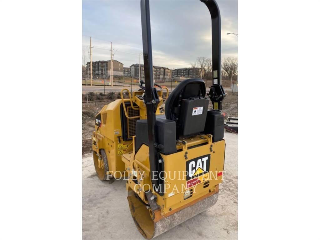 CAT CB1.7-03 土壤壓實機