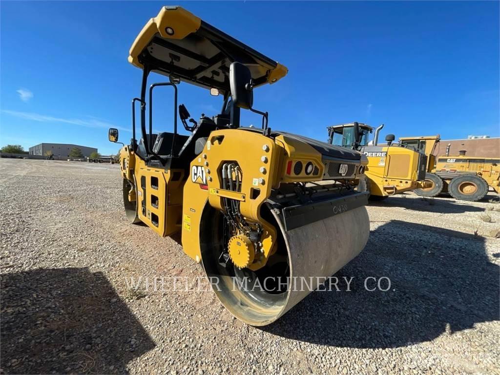 CAT CB10 雙輪滾壓機