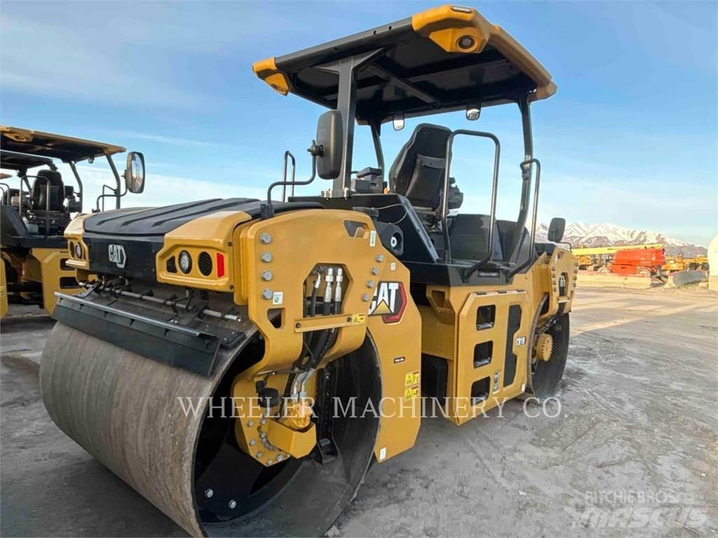 CAT CB10 雙輪滾壓機