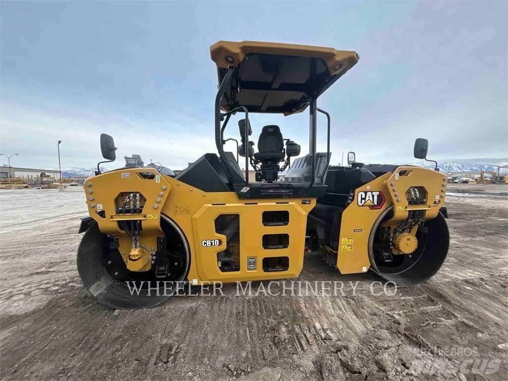 CAT CB10 雙輪滾壓機