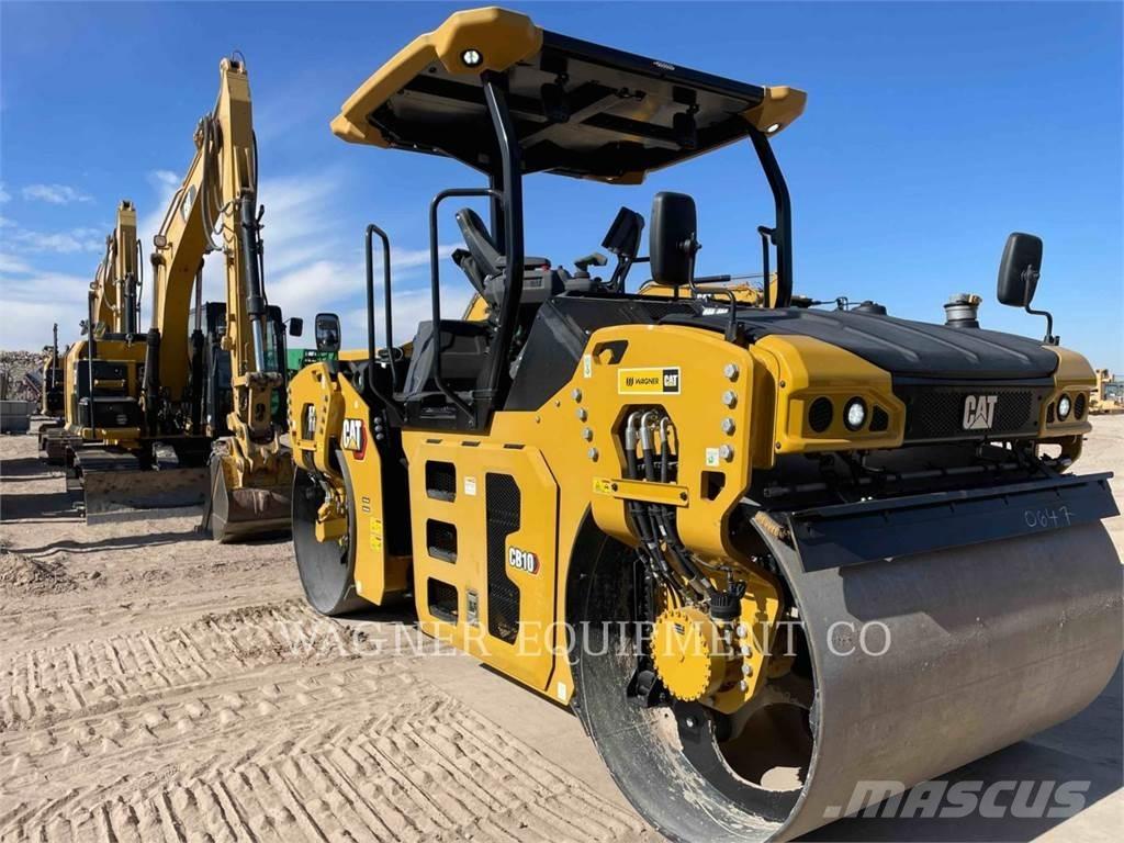 CAT CB10 土壤壓實機