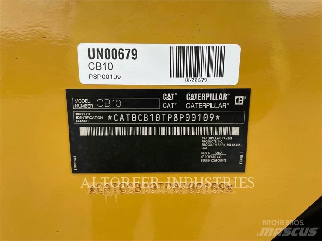 CAT CB10 雙輪滾壓機